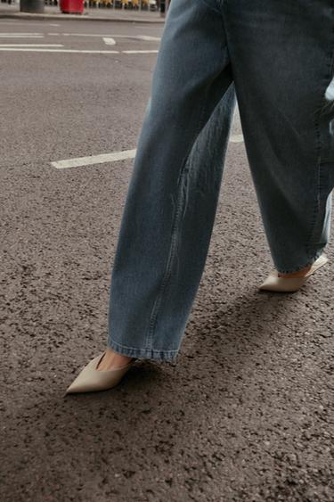 CHAUSSURES MULES - Gris taupe de Zara - Image 1