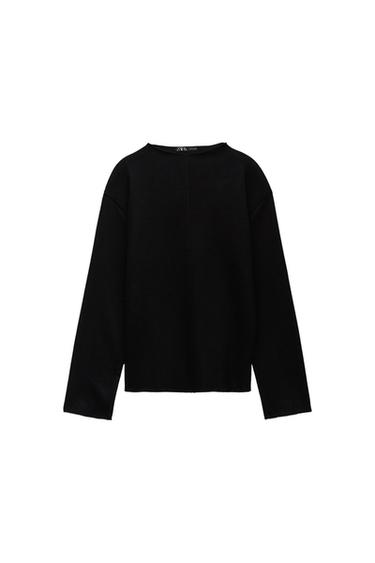 SOFT SWEATER WITH FRONT SEAM
