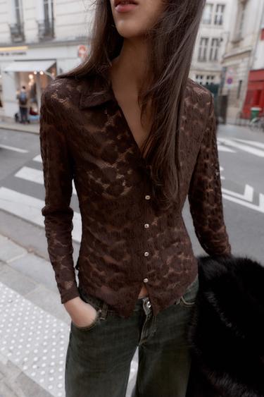 TOP POINTELLE - Marrón de Zara