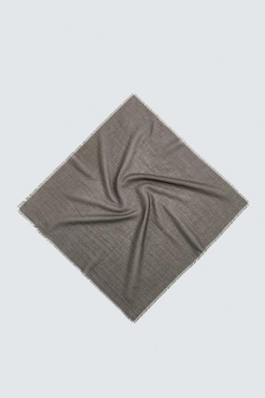 فولار قطني خفيف - ترابي الخاص بـ Zara