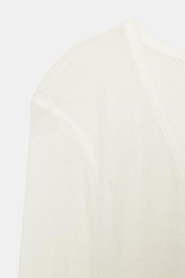 V-NECK T-SHIRT - Oyster-white de Zara - Image 5