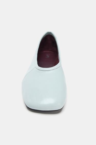 BALLERINES EN CUIR AVEC SURPIQÛRES - Bleu de Zara - Image 5
