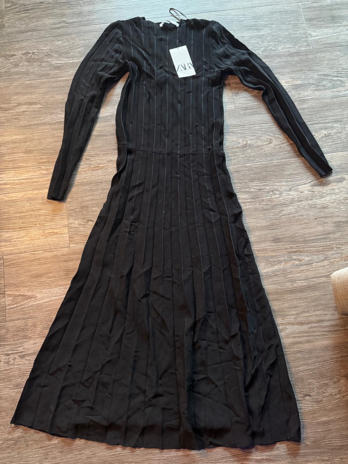 VESTIDO LARGO PLISADO PUNTO