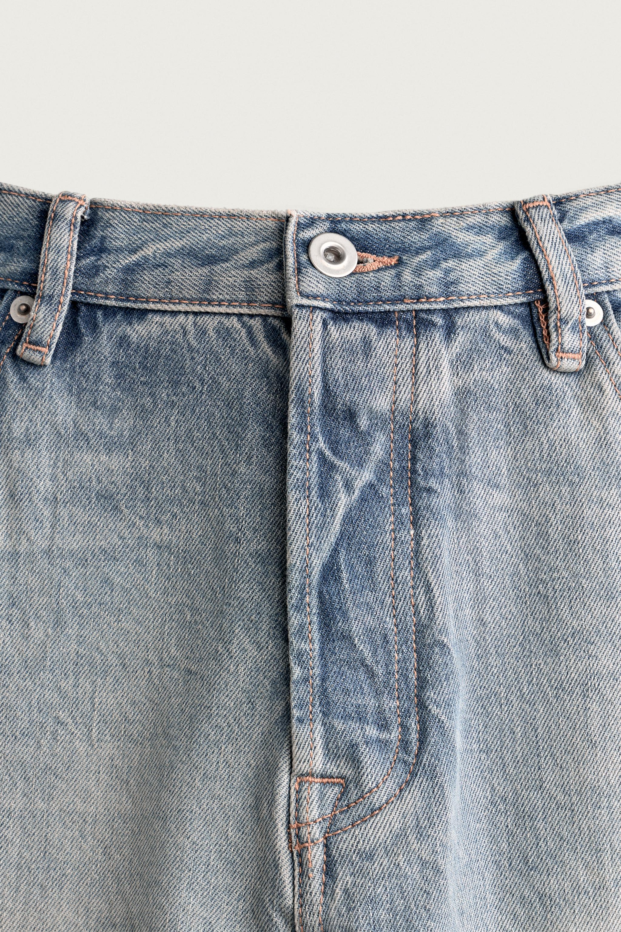 STRAIGHT FIT JEANS