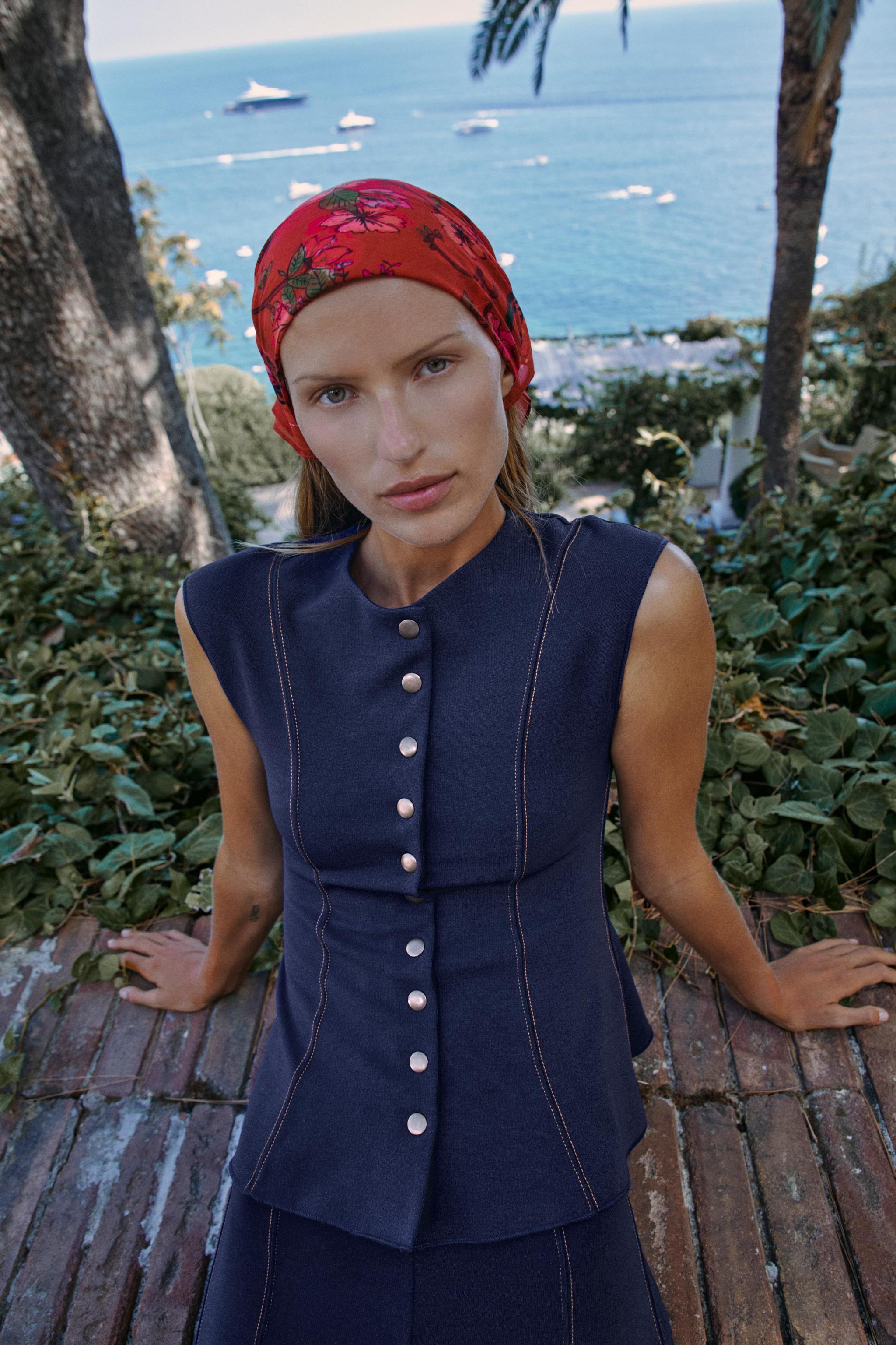 CONTRAST STITCHING VEST — Dark indigo