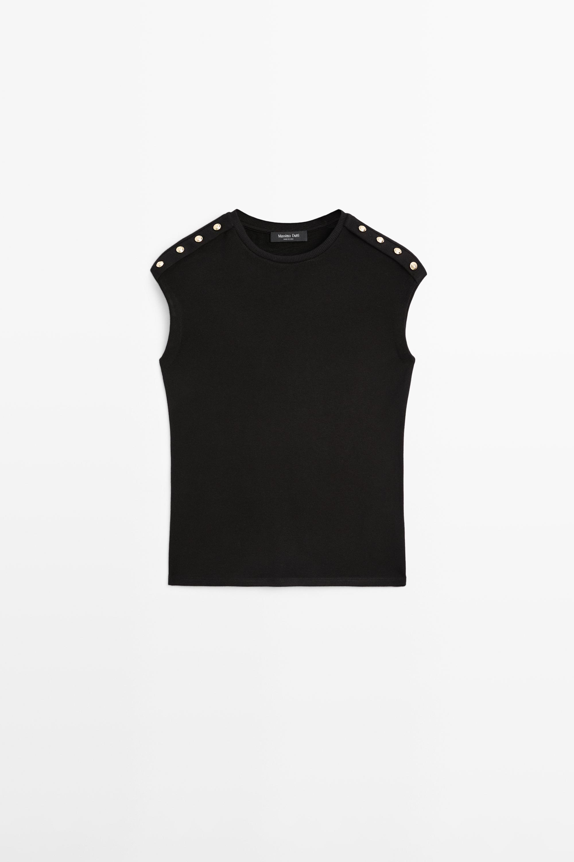 Drop sleeve T-shirt with button details