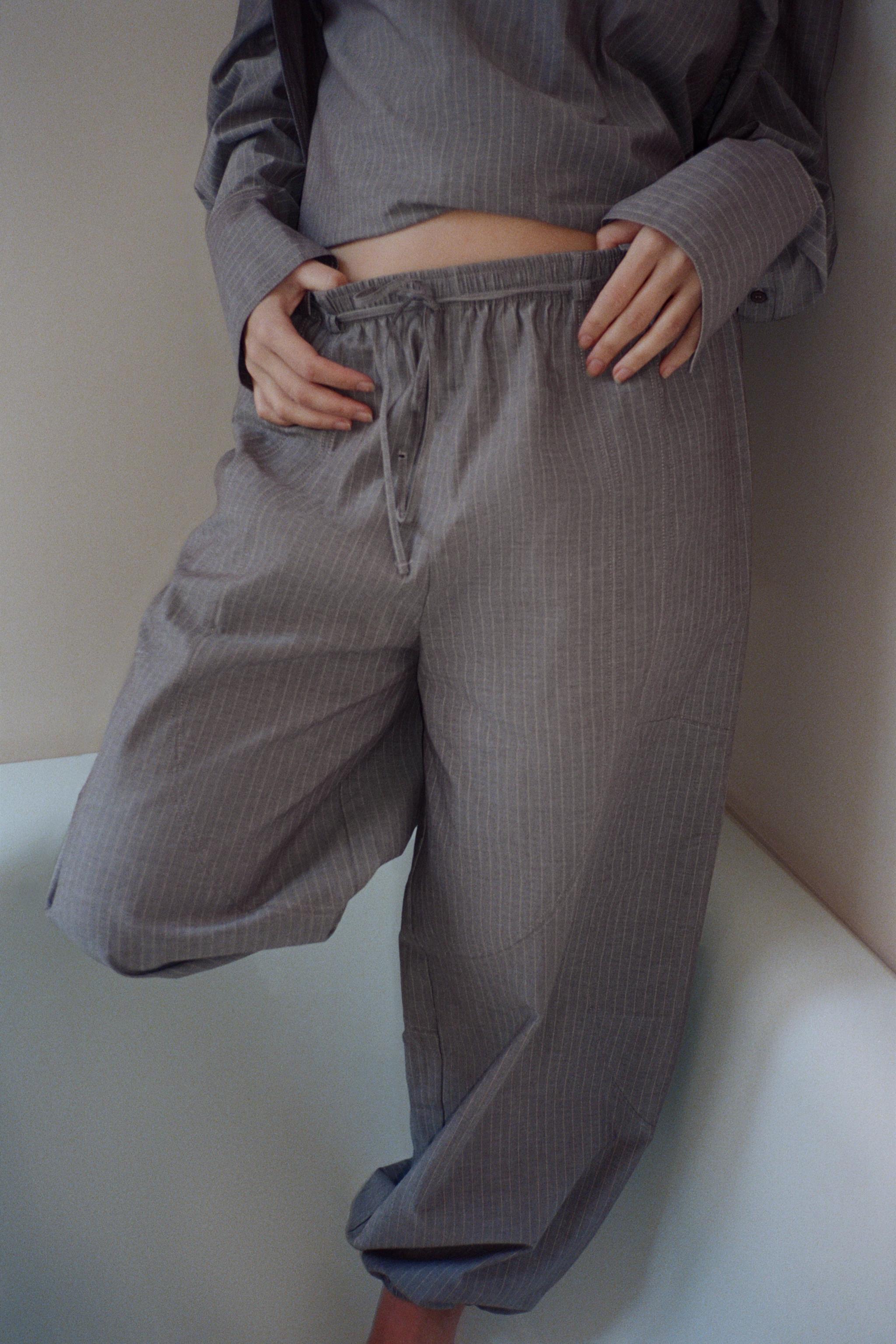 PANTALON RAYURES BOUFFANT AVEC CEINTURE