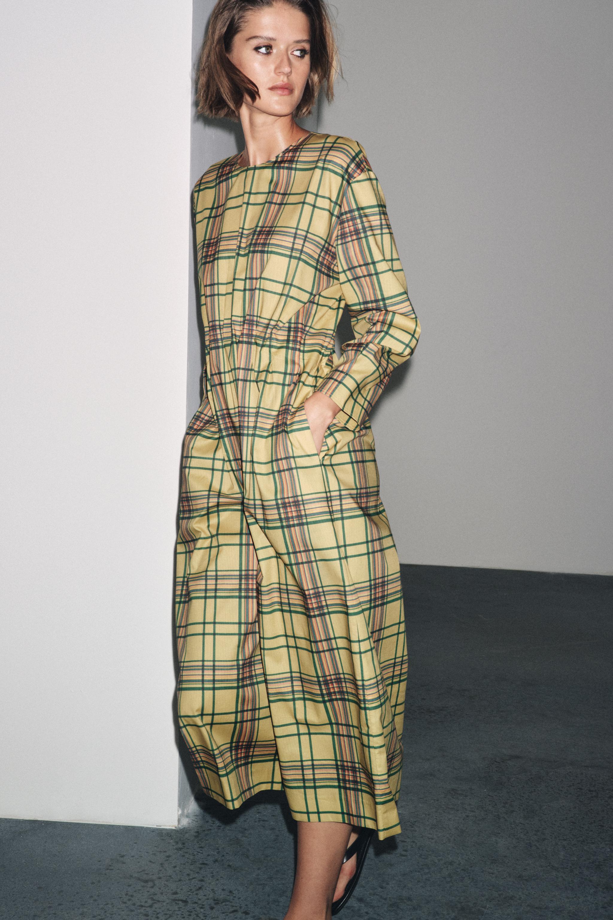 zara check midi dress GINGHAM CHECK SHIRT DRESS ZW COLLECTION - Green