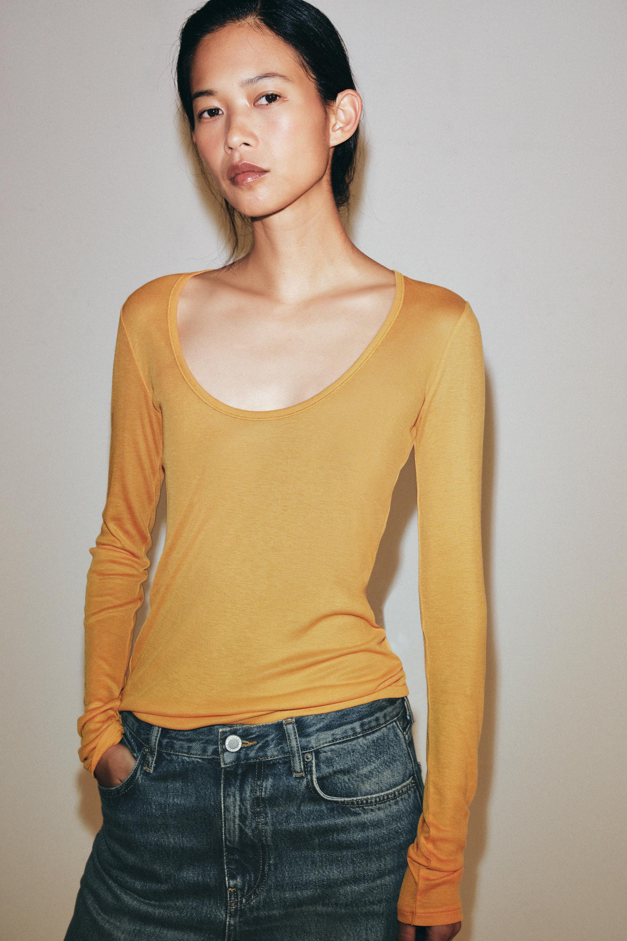 ROUND NECK T-SHIRT — Orange