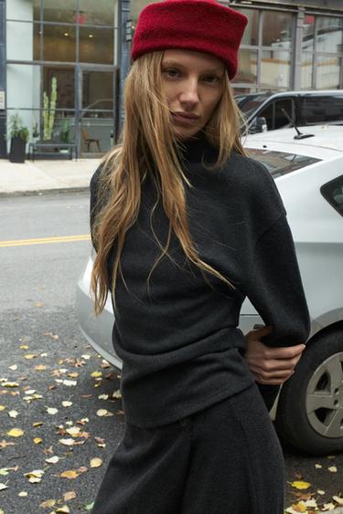 ソフトドレープトップスグレーZaraのソフトドレープトップス - グレー 