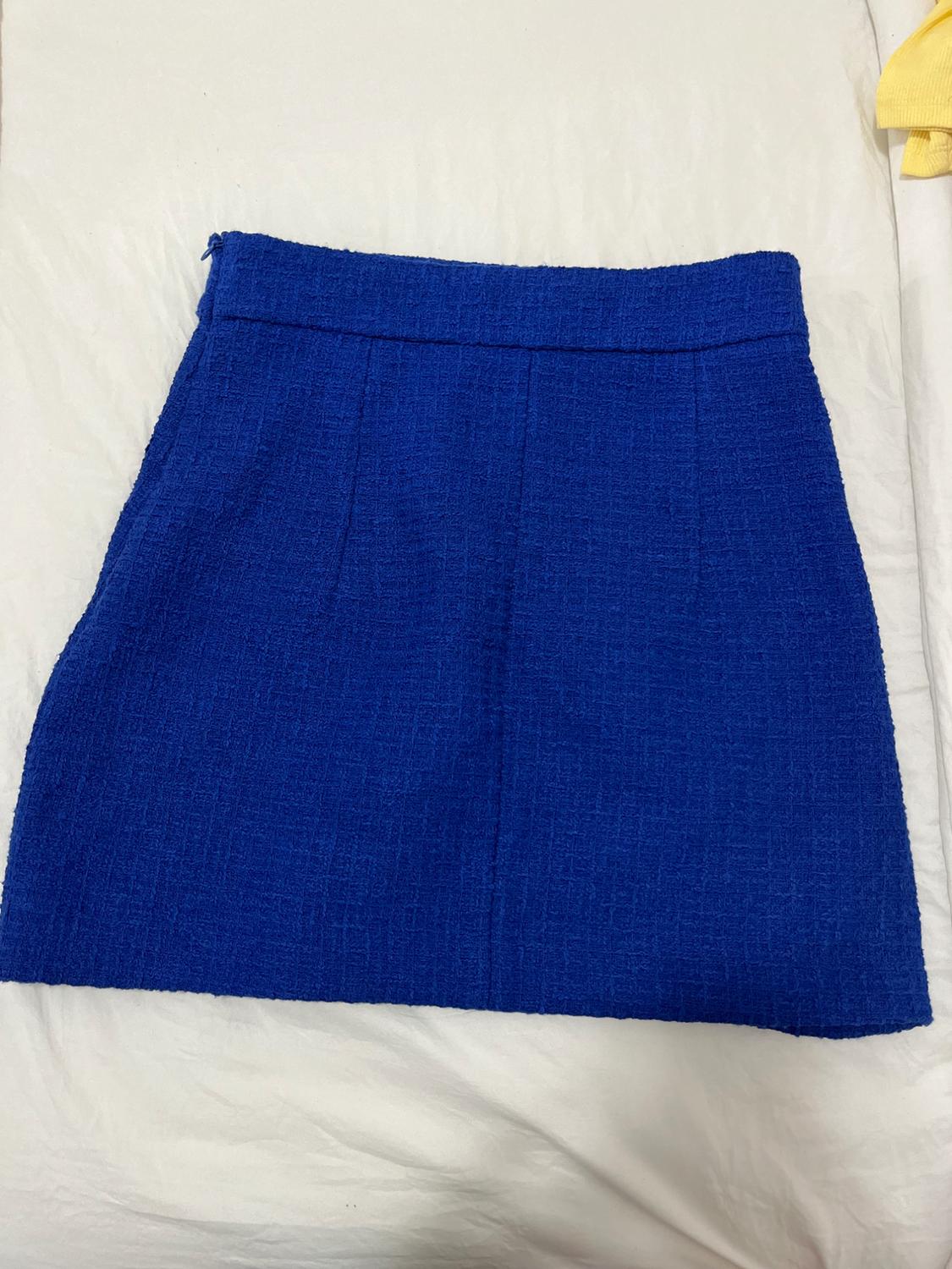 TEXTURED MINI SKIRT - Image 2