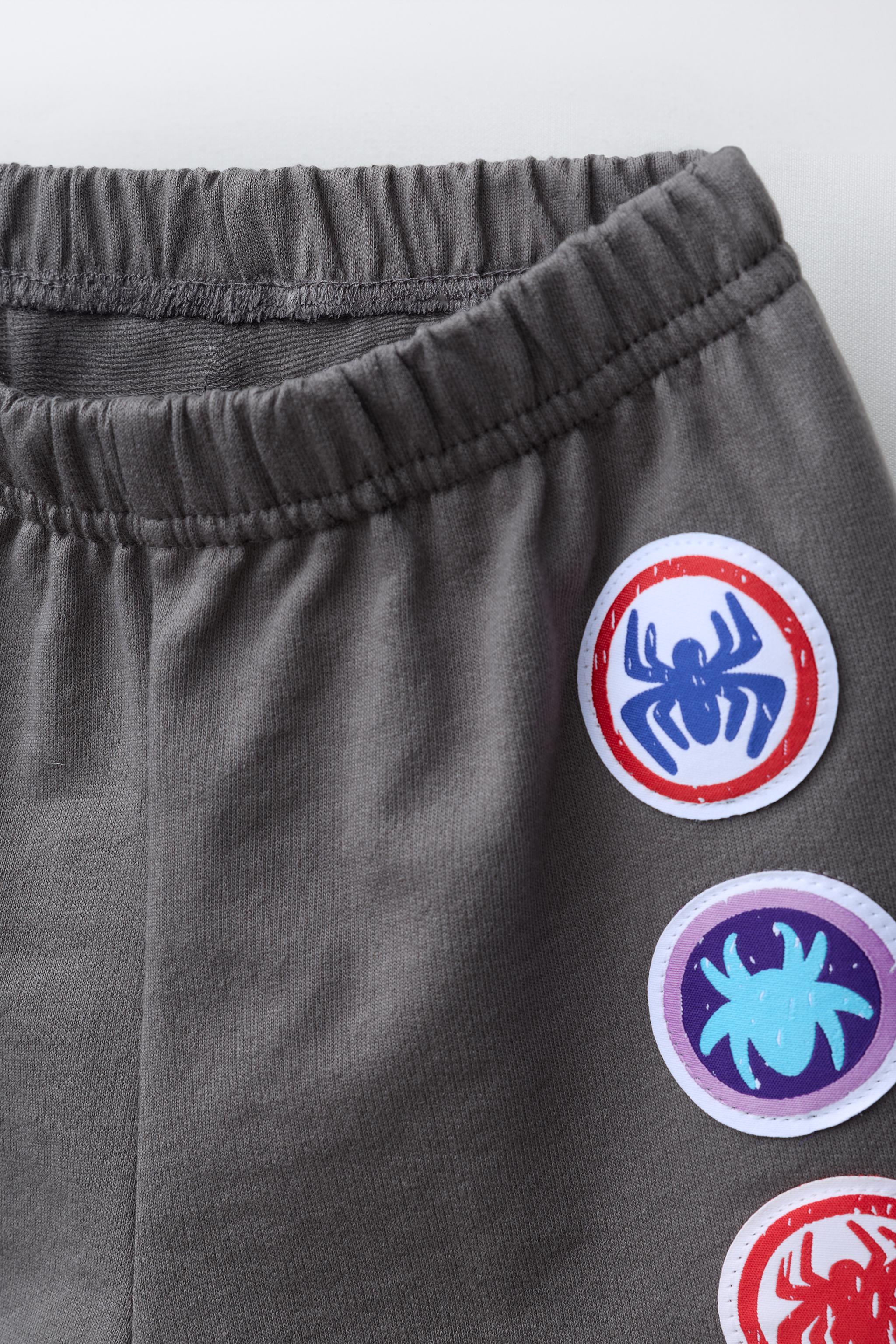 ENSEMBLE JOGGING T-SHIRT ET BERMUDA SPIDEY © MARVEL