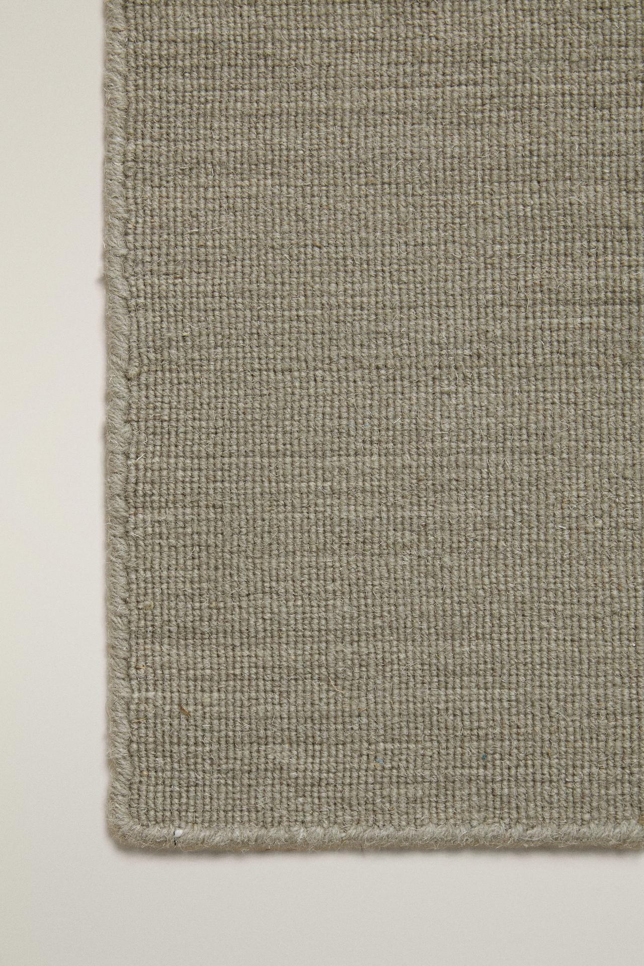 COTTON AND WOOL KNOTTED AREA RUG — Gray