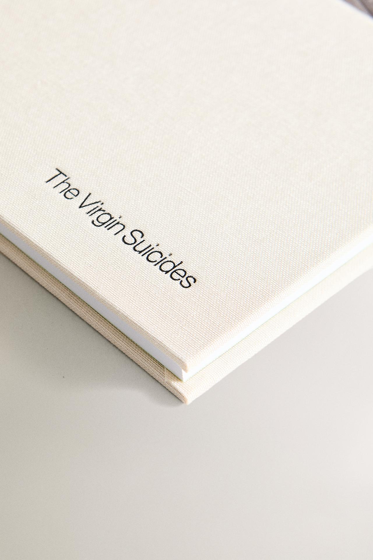 THE VIRGIN SUICIDES SOFIA COPPOLA BOOK (ENGLISH) — Grey