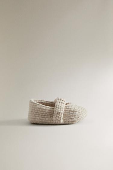 Zara TEXTURED BALLET BOOTIES - Light beige - Image 0