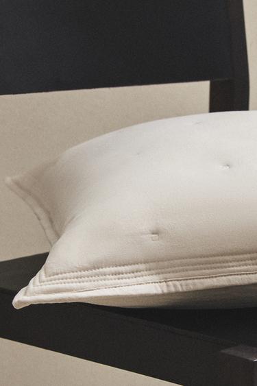 MICROFIBRE CUSHION COVER FOR QUILTS - Light beige by Zara - Image 0