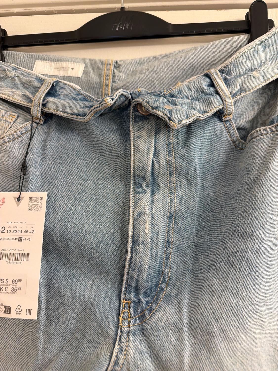 TRF MID-RISE FOLDED WAIST RIPPED JEANS - Image 8