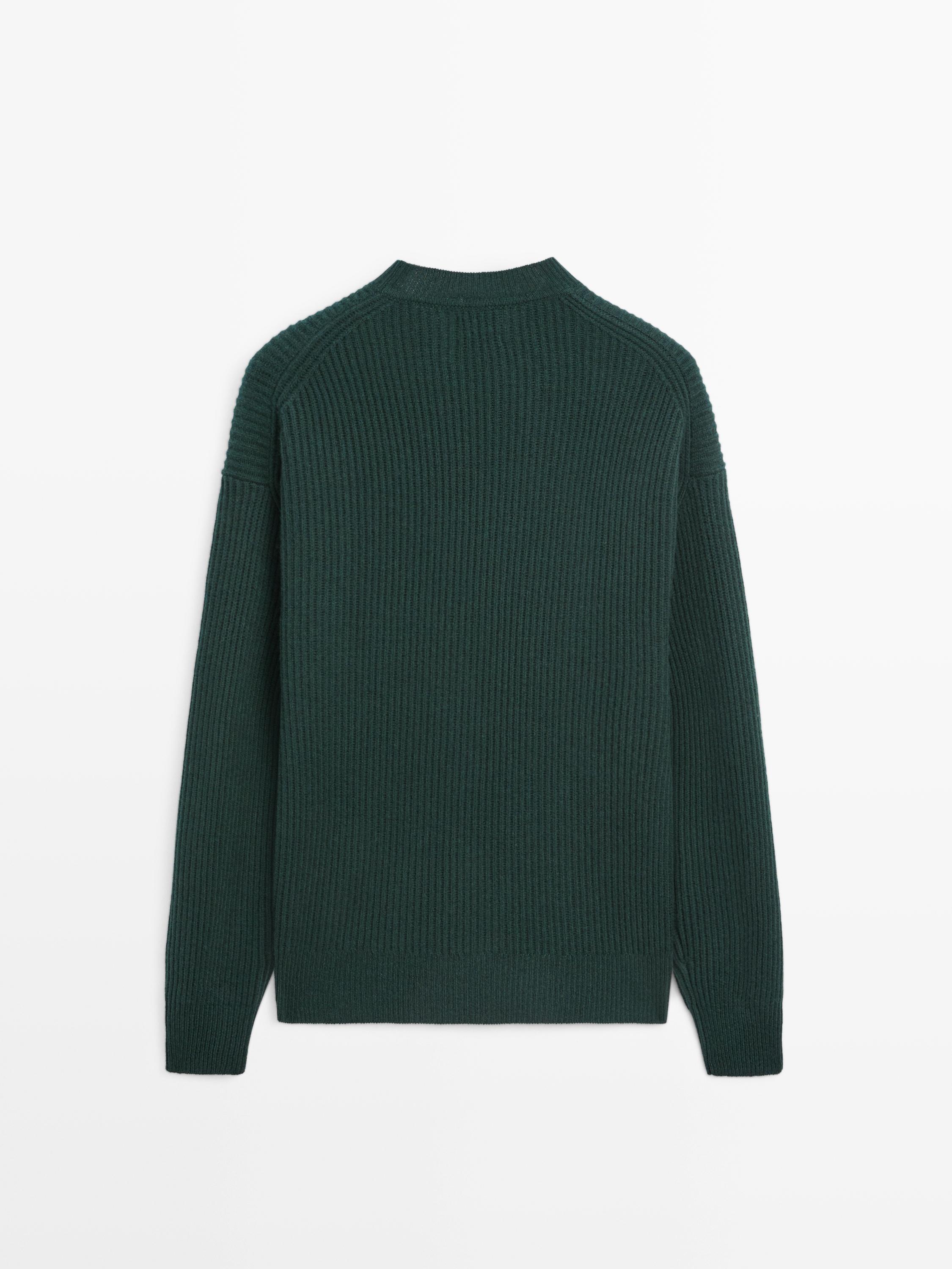 Knit 100% wool ribbed sweater