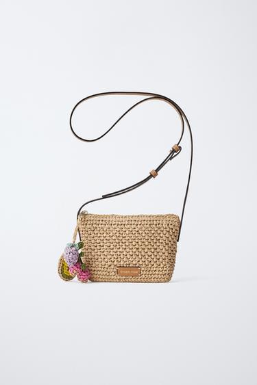 Zara RAFFIA EFFECT CHARM CROSSBODY BAG - Off White