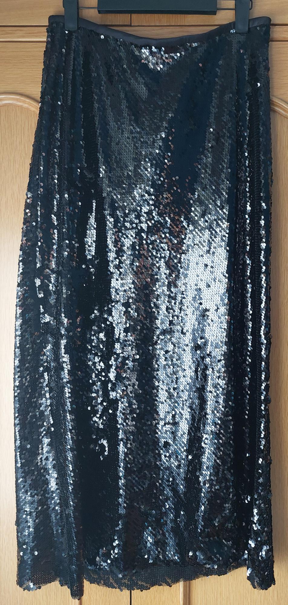 SEQUINNED MIDI SKIRT