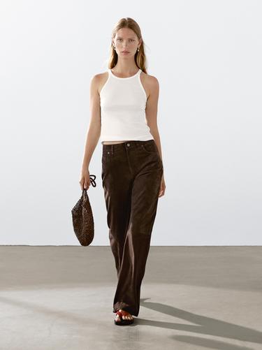 Pantalon en cuir finition daim - Marron de Zara