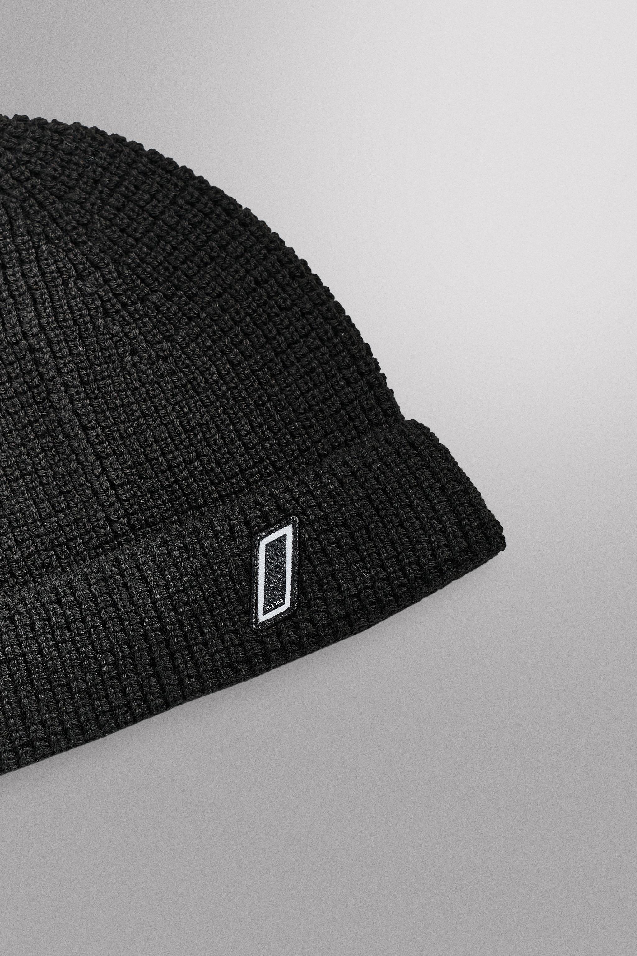 BONNET EN MAILLE TEXTURÉE WAFFLE