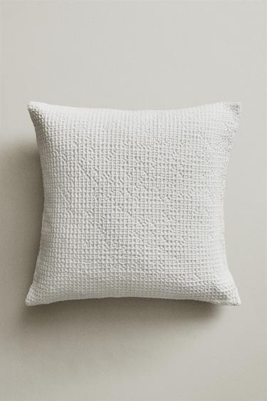 WAFFLE-KNIT CUSHION COVER - White by Zara - Image 4