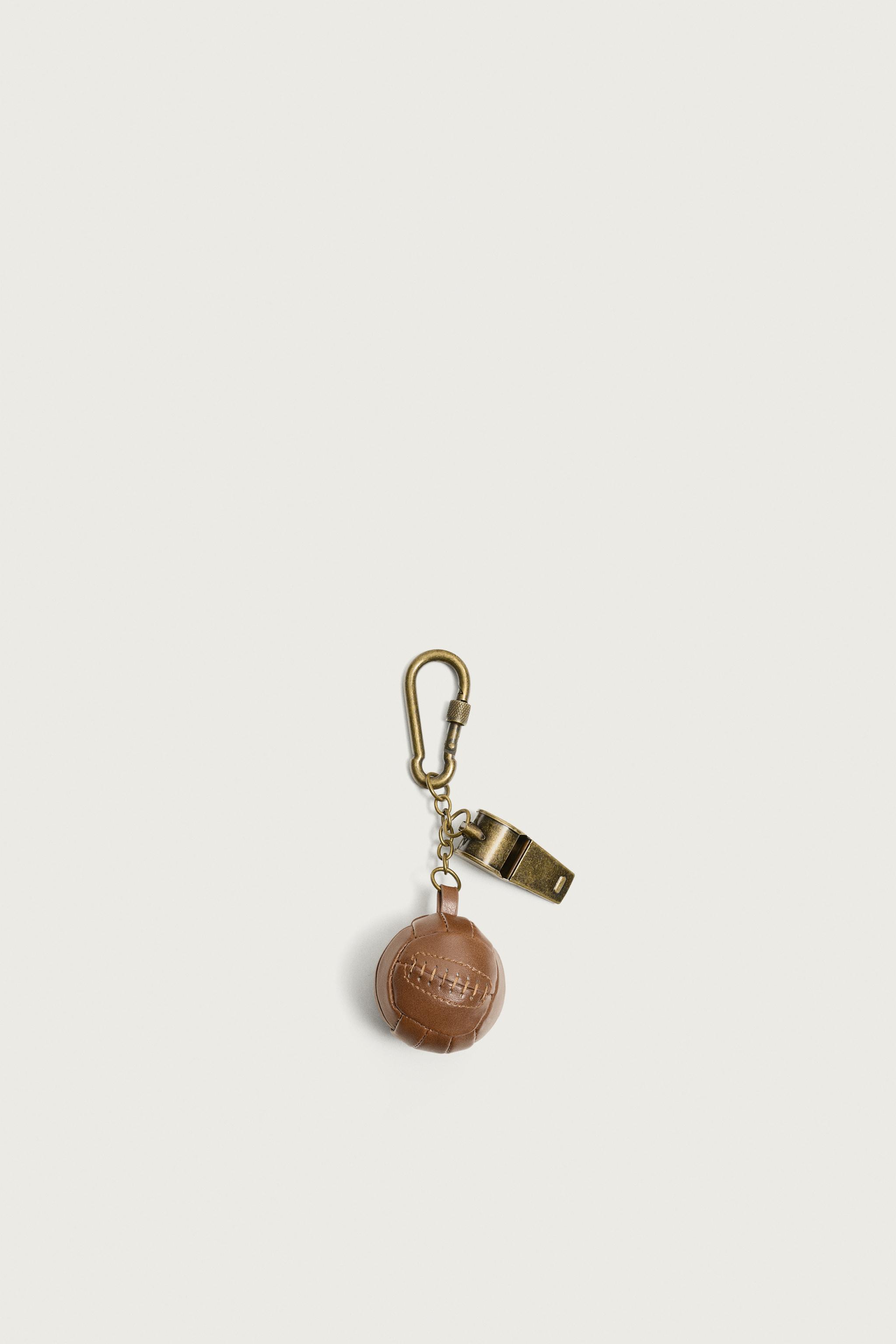 マルチチャームキーホルダー - ブラウン | ZARA Japan / 日本