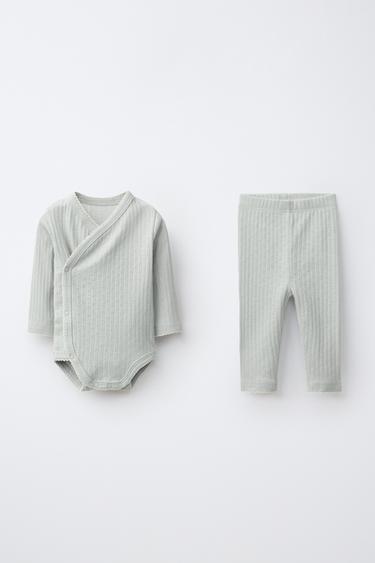 PACK BODY CRUZADO Y LEGGING POINTELLE PESPUNTES - Verde agua de Zara