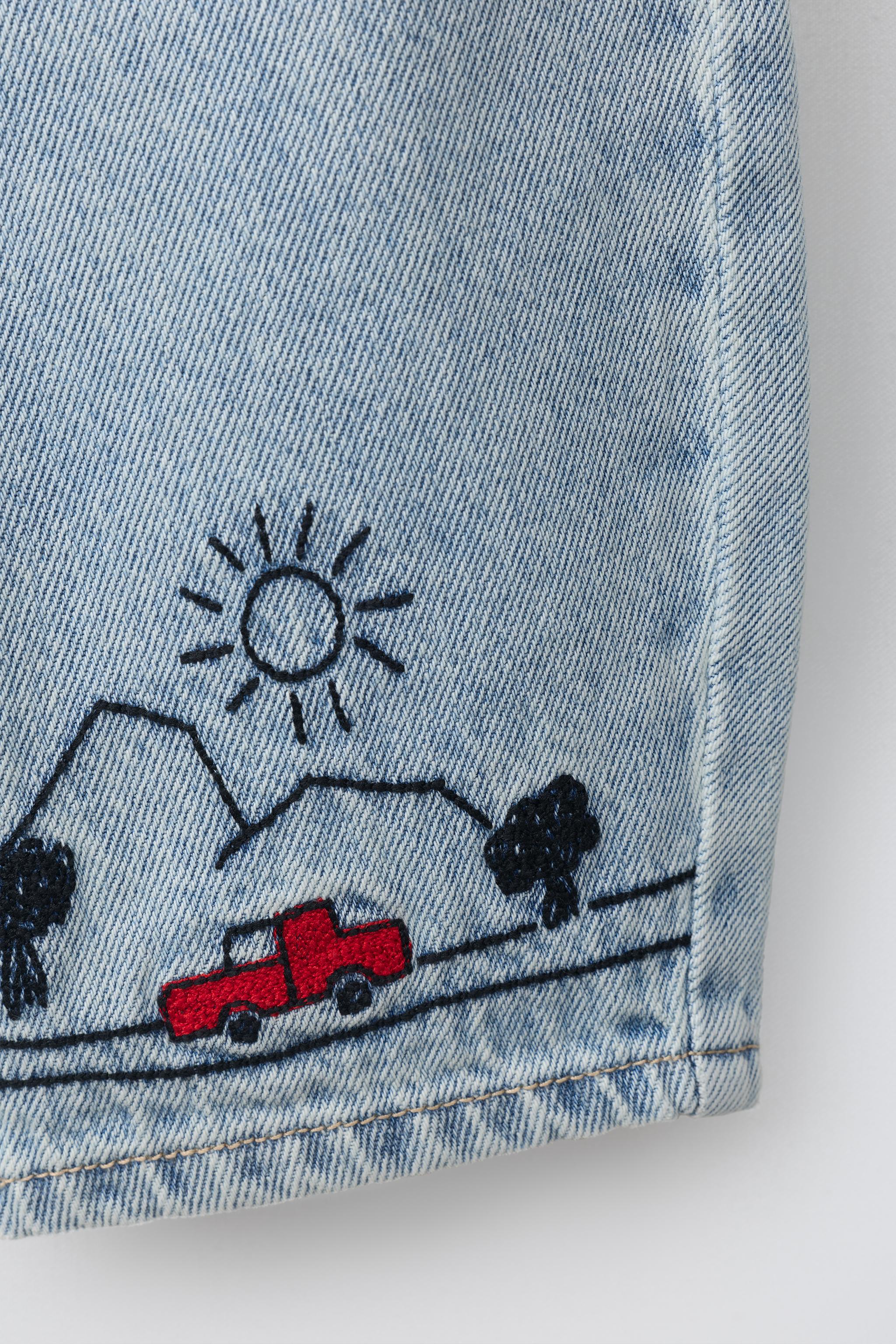 HEART EMBROIDERED BAGGY JEANS