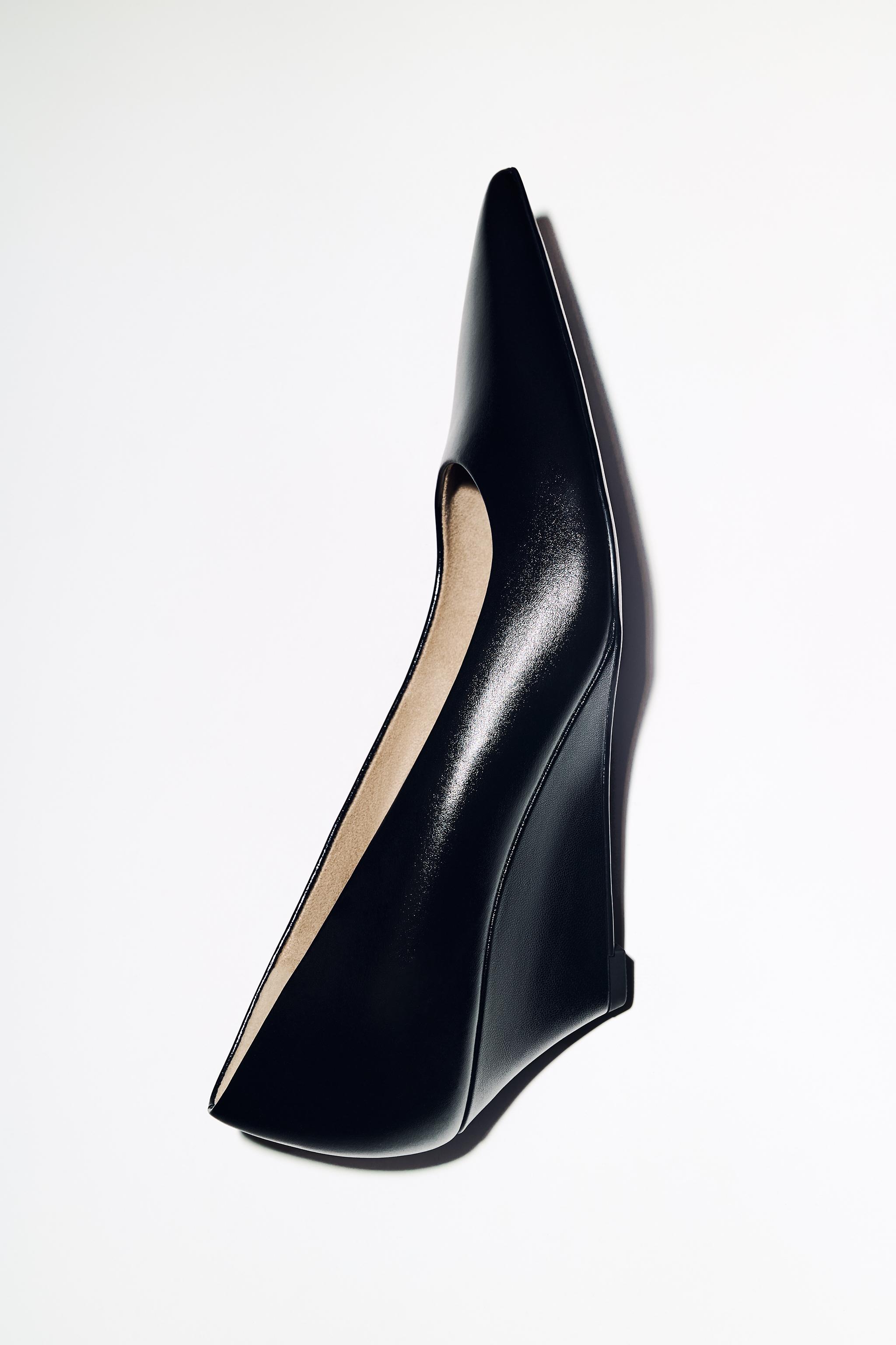 LEATHER WEDGE SHOES
