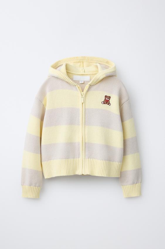 CHAQUETA PUNTO CAPUCHA RAYAS BORDADO OSO - Amarillo claro de Zara - Imagen 0