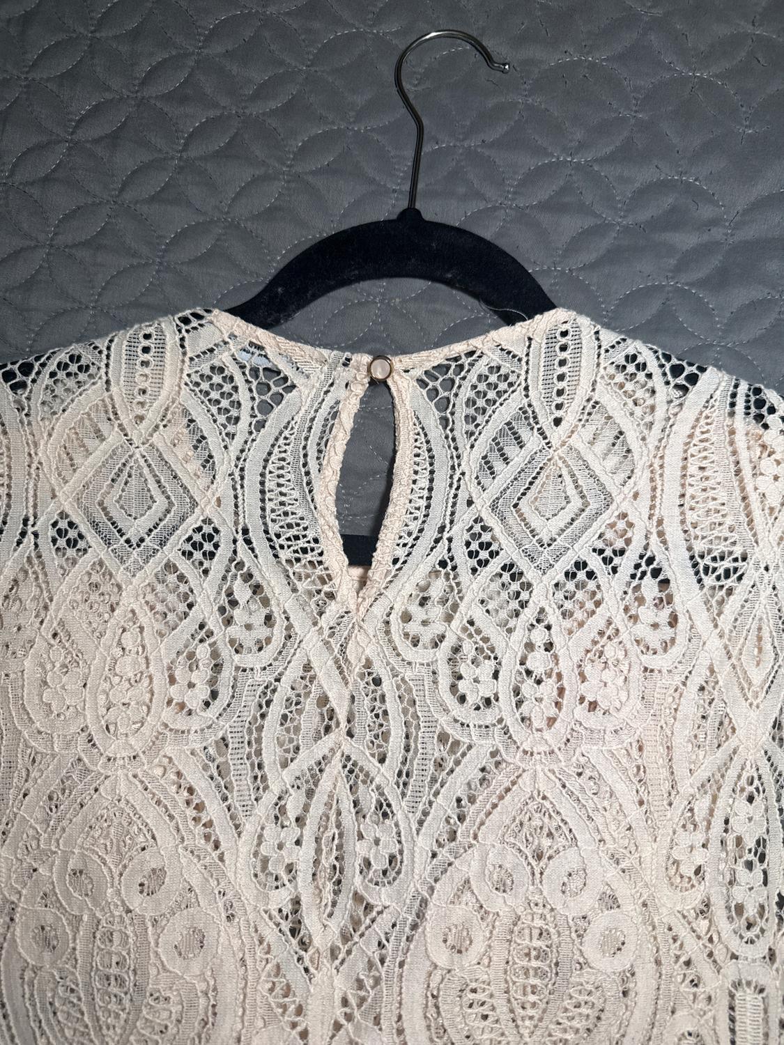 RUFFLED LACE TOP - Image 3