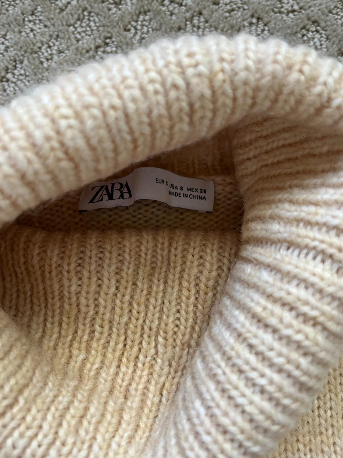 HIGH COLLAR KNIT SWEATER - Image 4