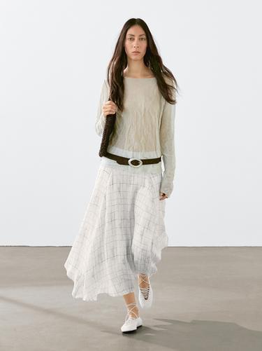 Jupe midi fluide à carreaux - Blanc cassé de Zara