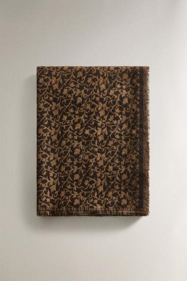 WOLLEDECKE BLUMEN - Hellbeige von Zara