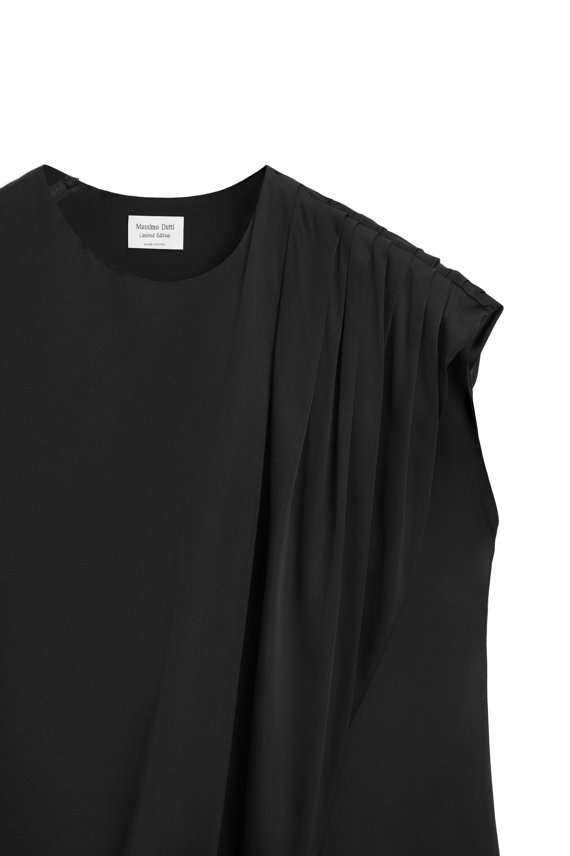 Flowing asymmetric top with gathered detail – LIMITED EDITION