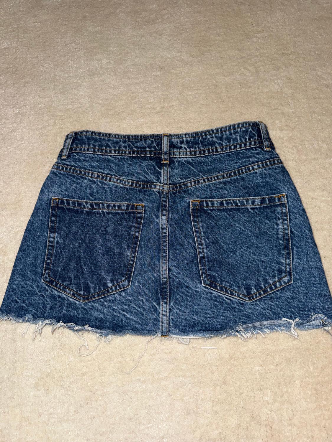 DARK DENIM CROSSOVER SKIRT - Image 2