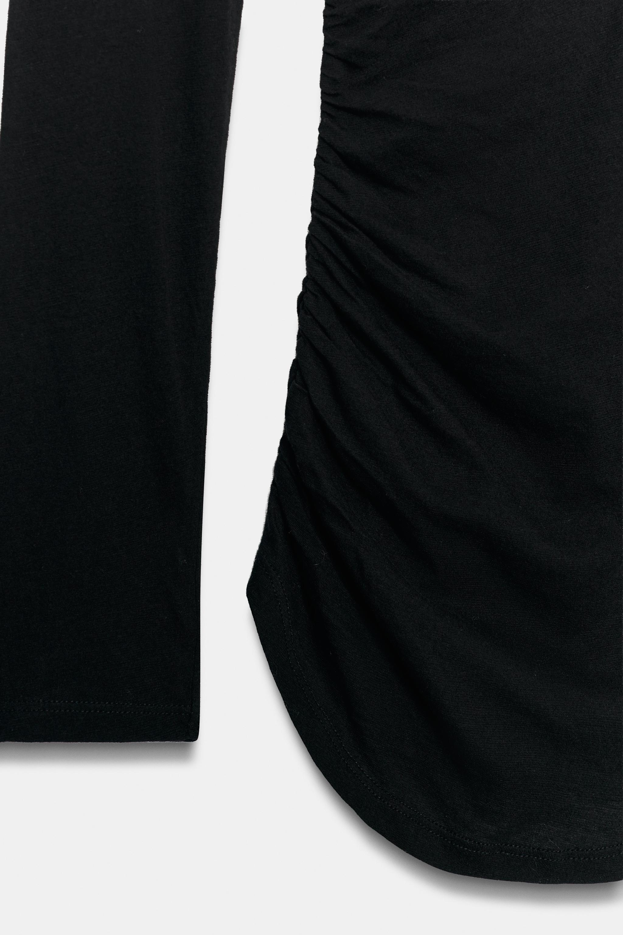 HIGH NECK RUCHED T-SHIRT