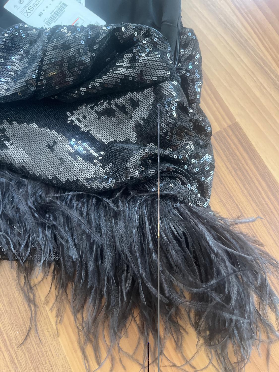 SEQUINNED SKIRT WITH FEATHER TRIM - LIMITED EDITION - Image 4