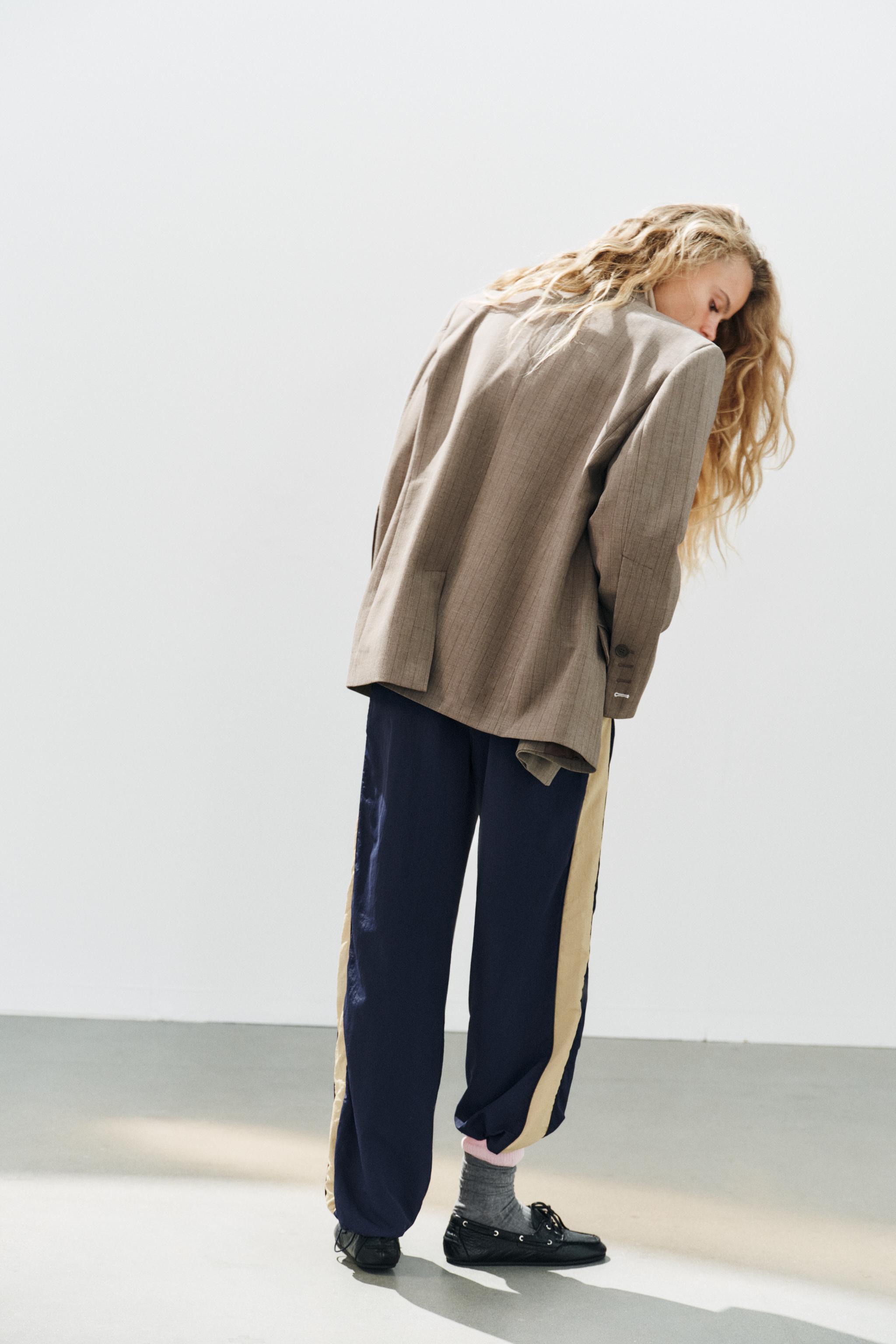 OVERSIZED PINSTRIPE BLAZER