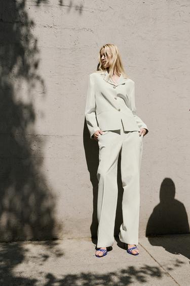TRAJE BLAZER Y PANTALÓN - de Zara