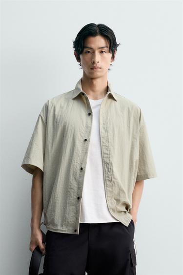 LIGHTWEIGHT TECHNICAL SHIRT - Greenish by Zara