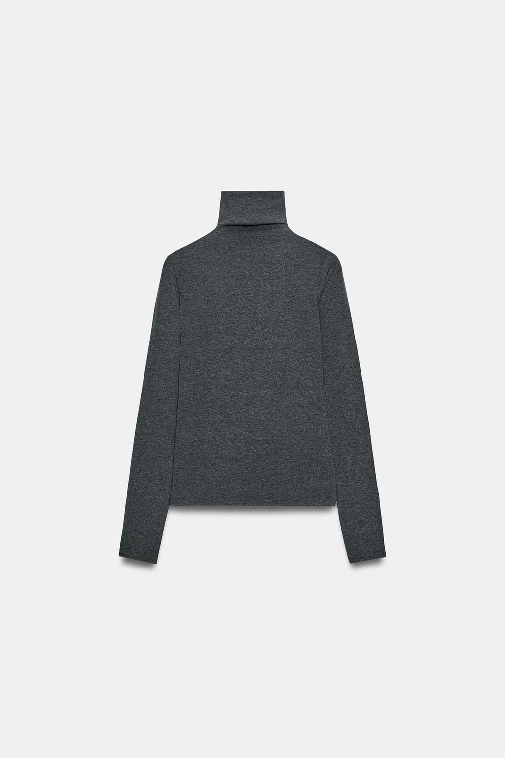 TURTLENECK T-SHIRT