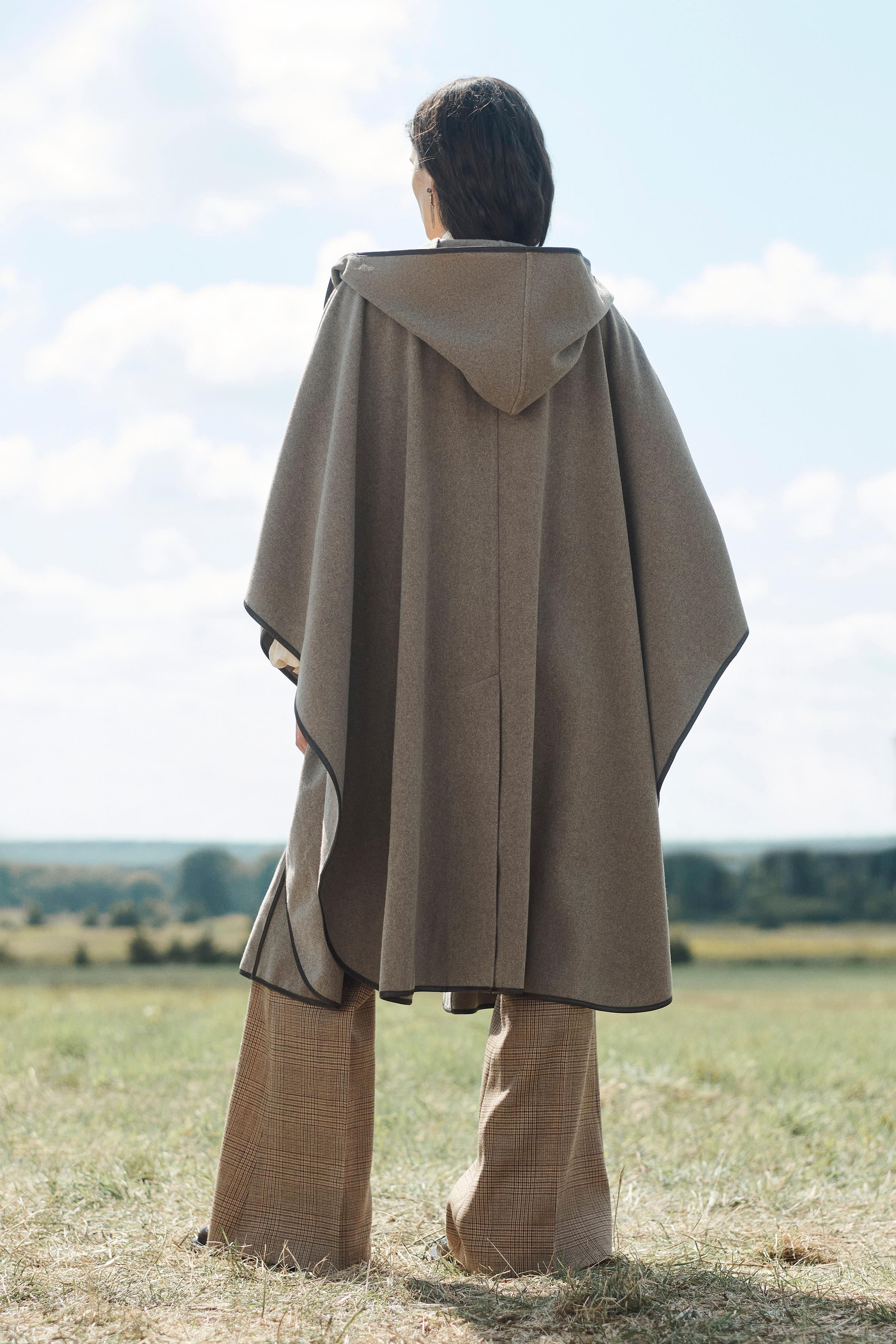 CAPE OVERSIZE AVEC LAINE ÉDITION LIMITÉE