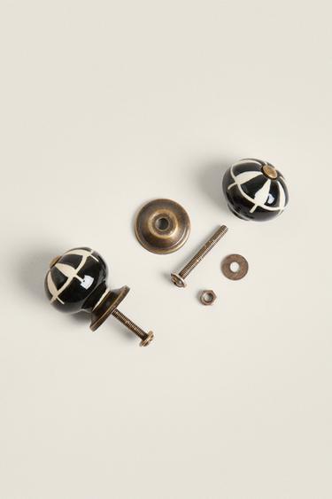 PACK OF STRIPED CERAMIC DOOR KNOBS (PACK OF 2) - Black by Zara - Image 2