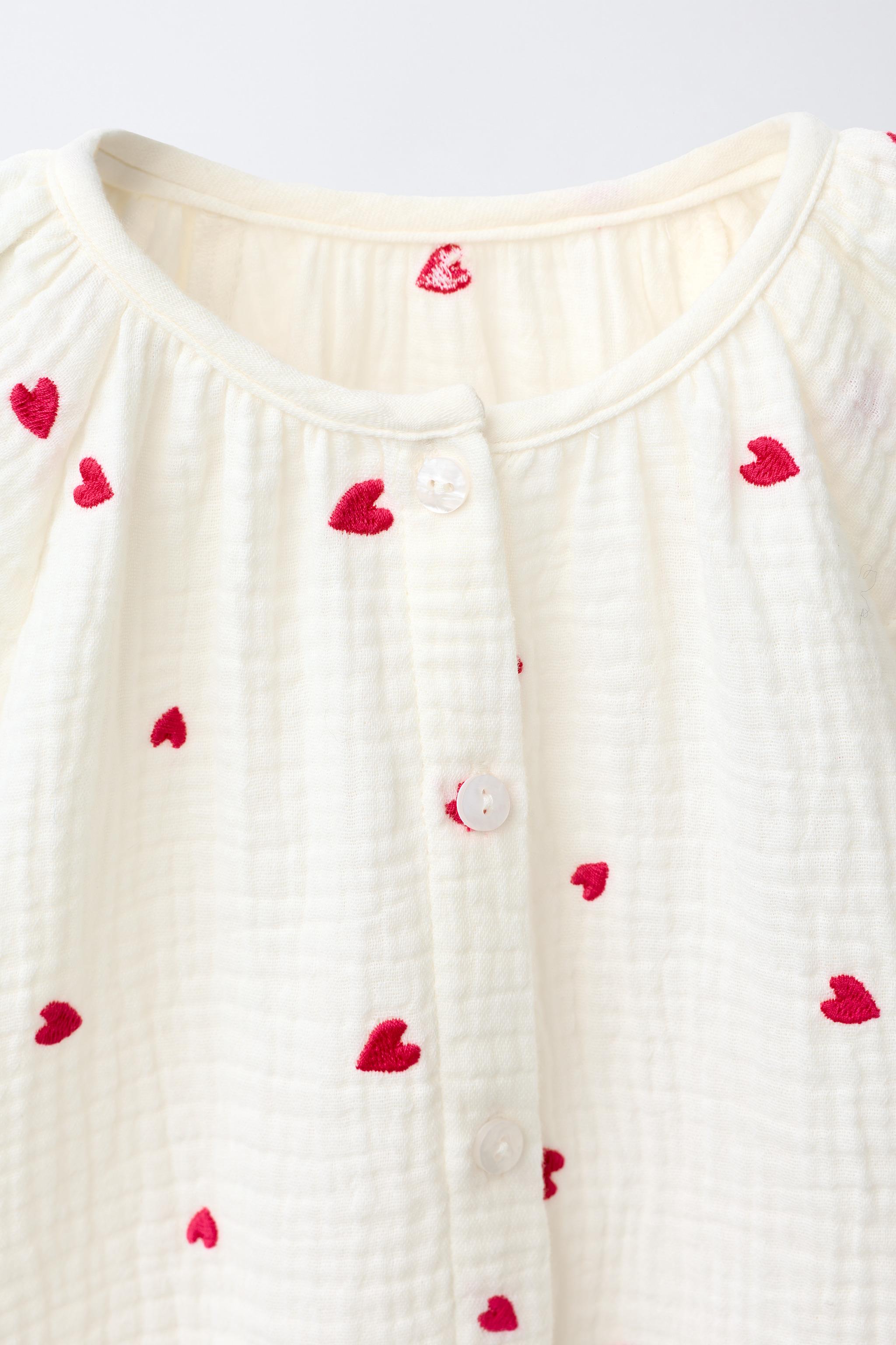 CHEMISE TEXTURÉE CŒURS BRODÉS
