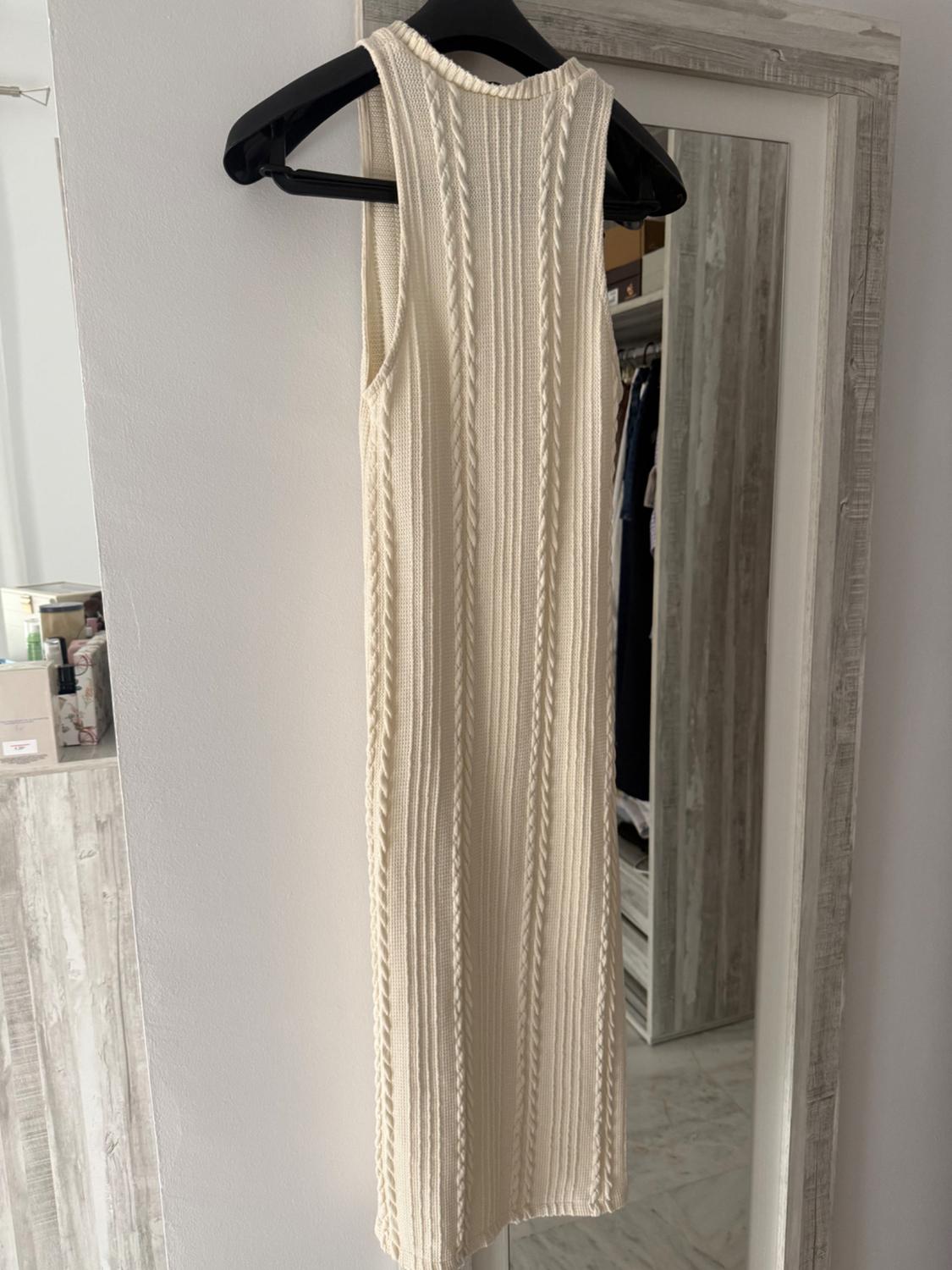 VESTIDO MIDI DE PUNTO BEIGE - Image 5