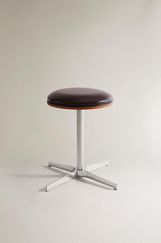 TABURET I SKIND OG RUSTFRIT STÅL - brun/chocolade fra Zara - Billede 0
