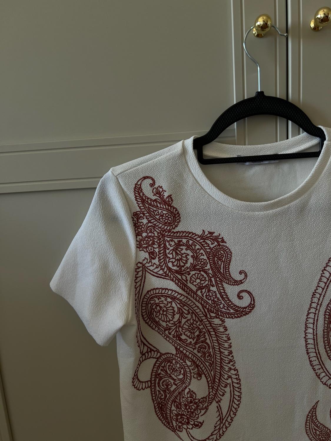 RUBBERISED PRINT T-SHIRT - Image 3